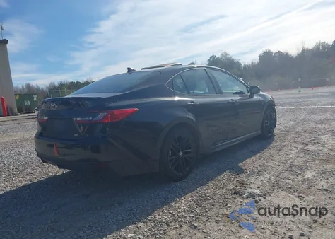 2025 Toyota Camry Se z USA, uszkodzony, nr VIN 4T1DAACK3SU508018